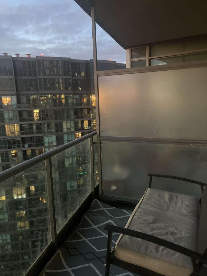 Cozy Fort York Condo Toronto Eksteriør bilde